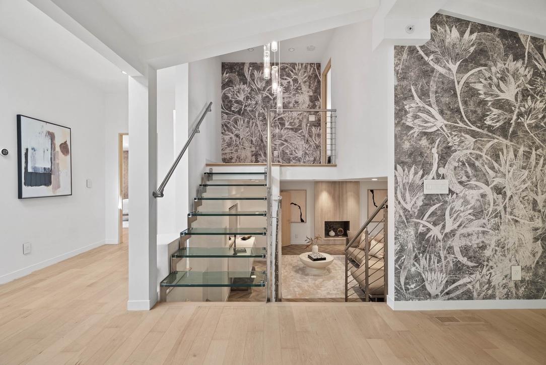 Detail Gallery Image 3 of 4 For 151 Old Orchard Dr, Los Gatos,  CA 95032 - 3 Beds | 3/1 Baths