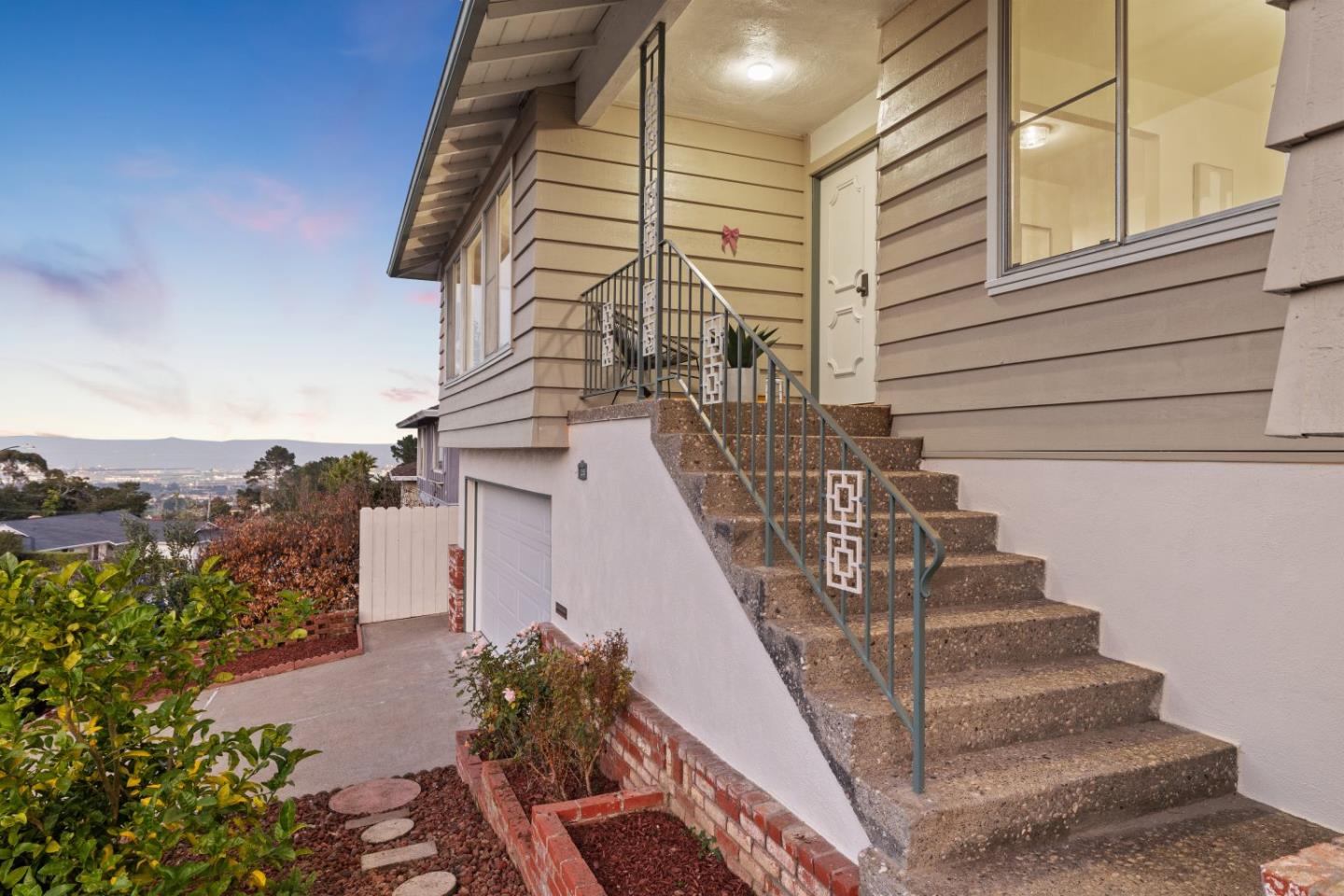 Detail Gallery Image 2 of 56 For 1250 Tuolumne Rd, Millbrae,  CA 94030 - 4 Beds | 3 Baths