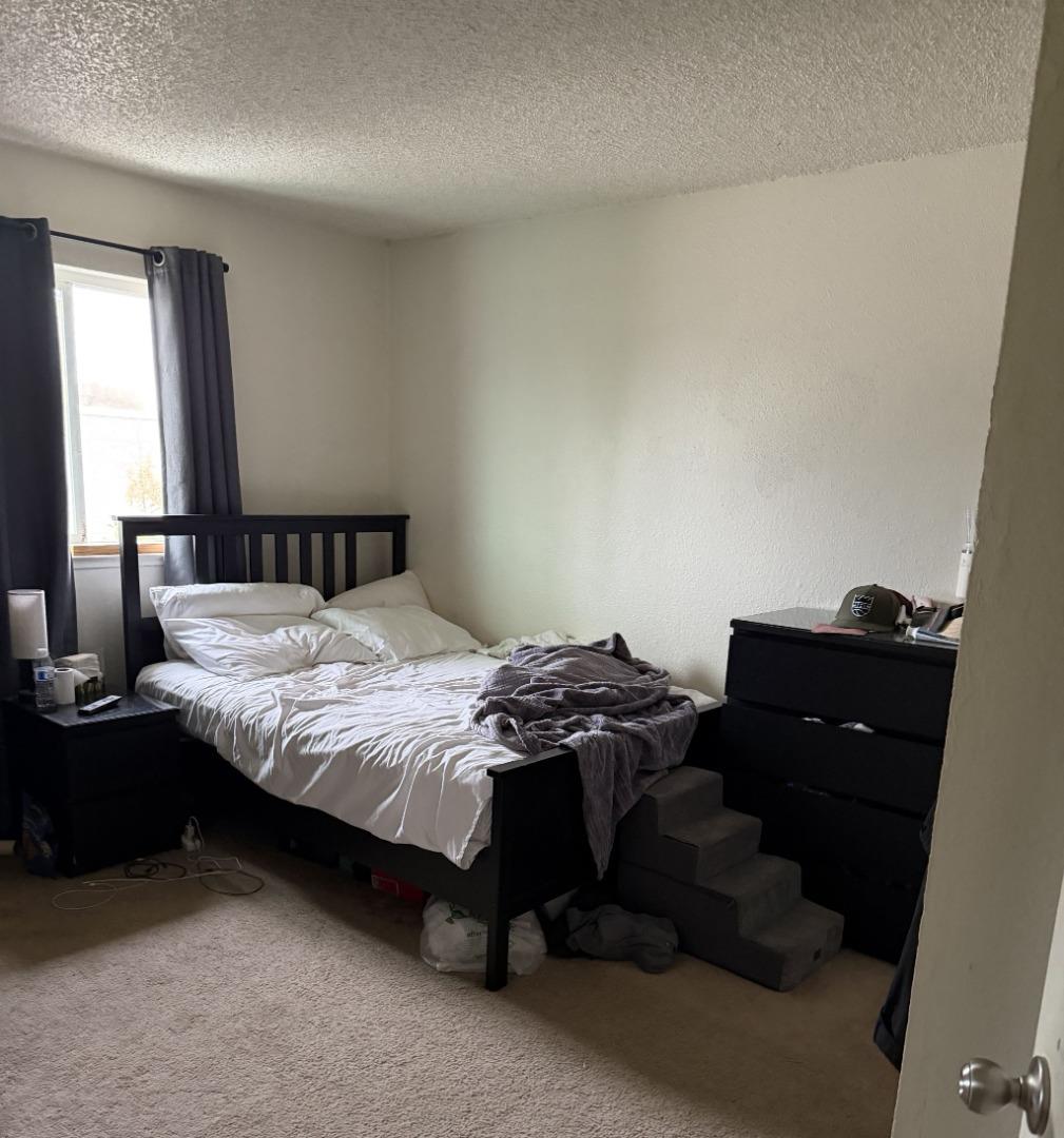 Detail Gallery Image 8 of 9 For 5957 Mack Rd, Sacramento,  CA 95823 - 3 Beds | 1/1 Baths