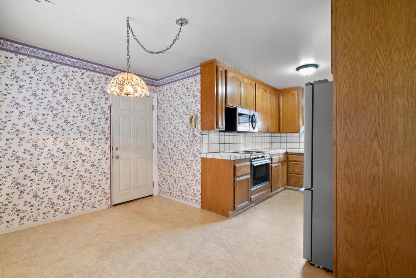Detail Gallery Image 11 of 23 For 1725 Townsend Ave, Santa Clara,  CA 95051 - 3 Beds | 1 Baths