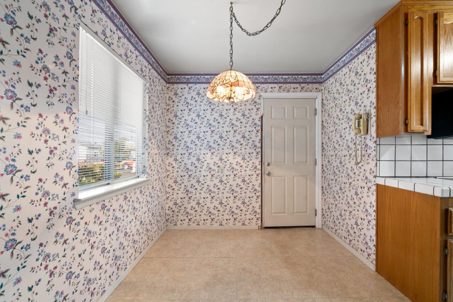 Detail Gallery Image 15 of 23 For 1725 Townsend Ave, Santa Clara,  CA 95051 - 3 Beds | 1 Baths