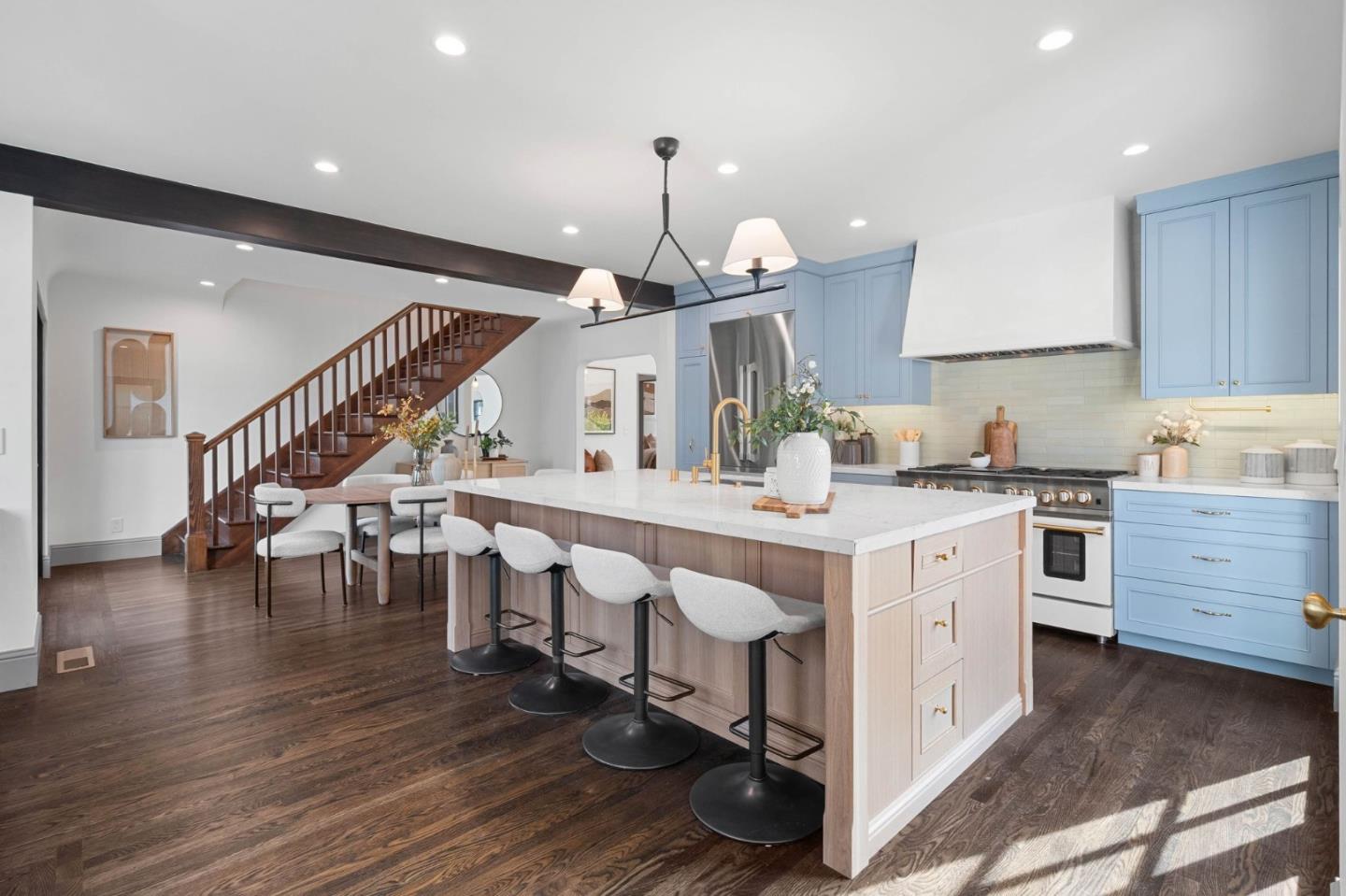 Detail Gallery Image 13 of 42 For 58 Gladys Ave, Mountain View,  CA 94043 - 4 Beds | 3/1 Baths