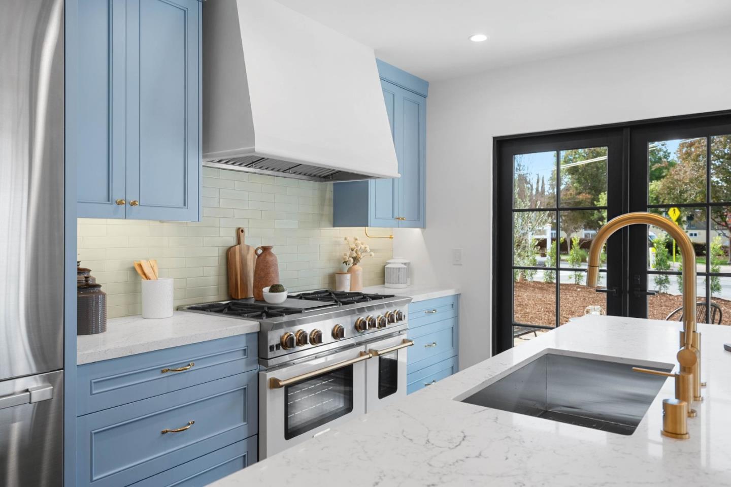 Detail Gallery Image 15 of 42 For 58 Gladys Ave, Mountain View,  CA 94043 - 4 Beds | 3/1 Baths