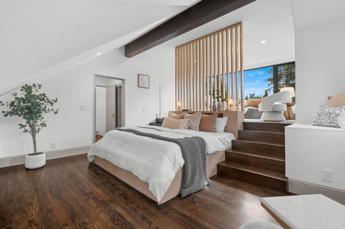 Detail Gallery Image 21 of 42 For 58 Gladys Ave, Mountain View,  CA 94043 - 4 Beds | 3/1 Baths