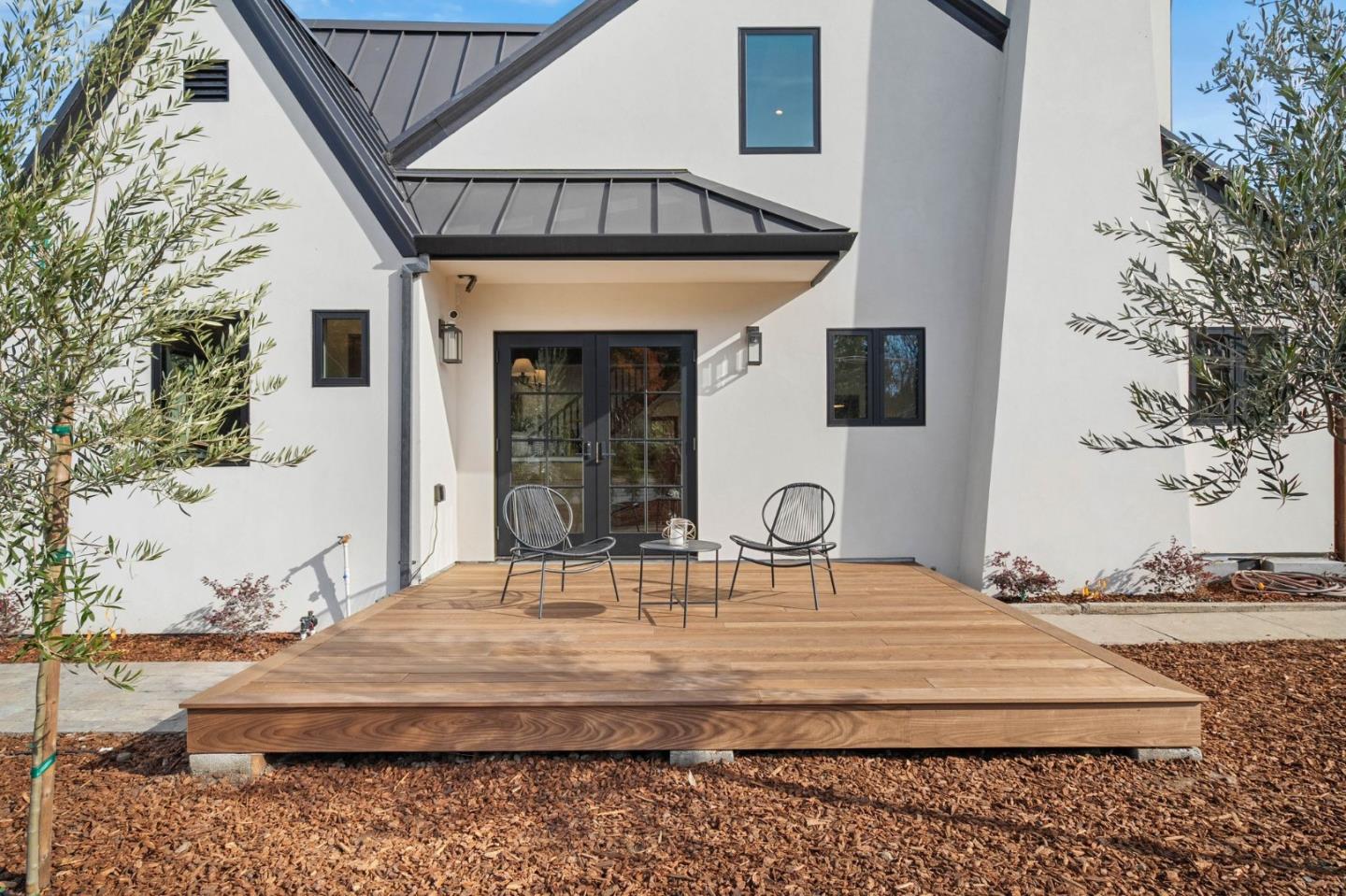 Detail Gallery Image 33 of 42 For 58 Gladys Ave, Mountain View,  CA 94043 - 4 Beds | 3/1 Baths