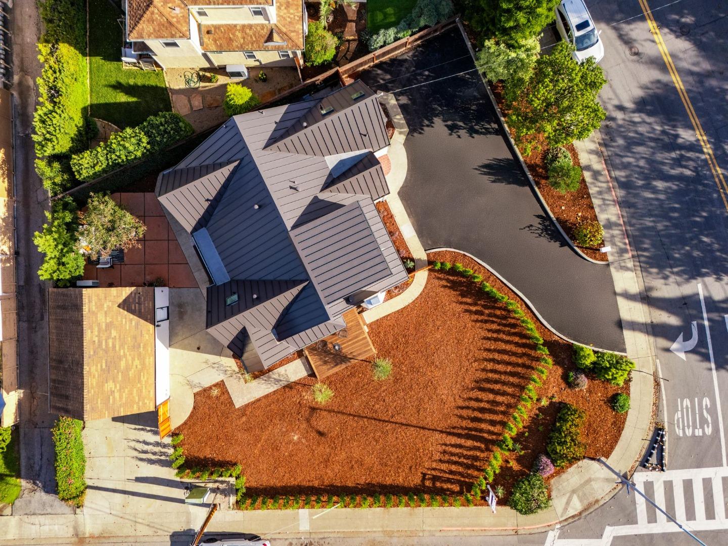 Detail Gallery Image 36 of 42 For 58 Gladys Ave, Mountain View,  CA 94043 - 4 Beds | 3/1 Baths