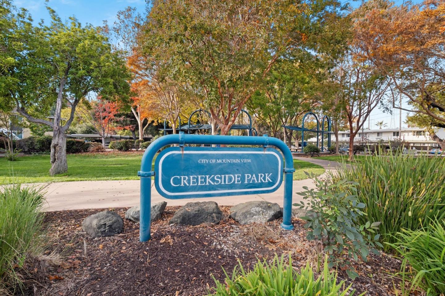 Detail Gallery Image 40 of 42 For 58 Gladys Ave, Mountain View,  CA 94043 - 4 Beds | 3/1 Baths