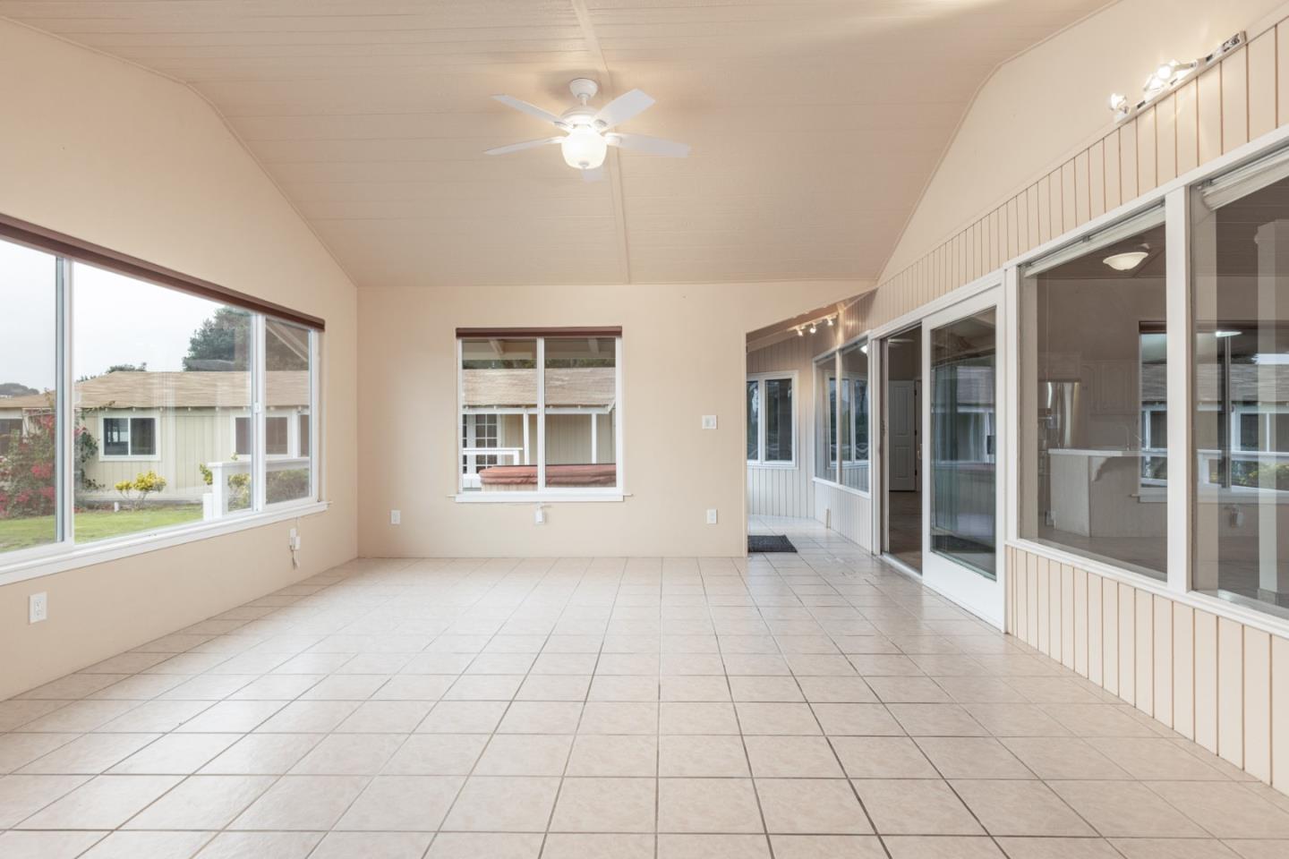 Detail Gallery Image 14 of 48 For 714 Monterey Salinas Hwy, Salinas,  CA 93908 - 5 Beds | 3 Baths