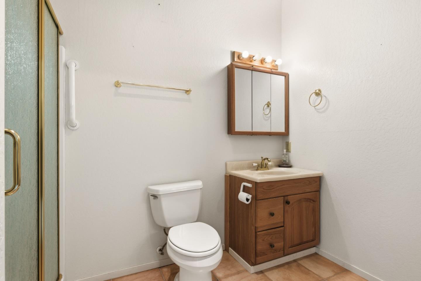 Detail Gallery Image 35 of 48 For 714 Monterey Salinas Hwy, Salinas,  CA 93908 - 5 Beds | 3 Baths