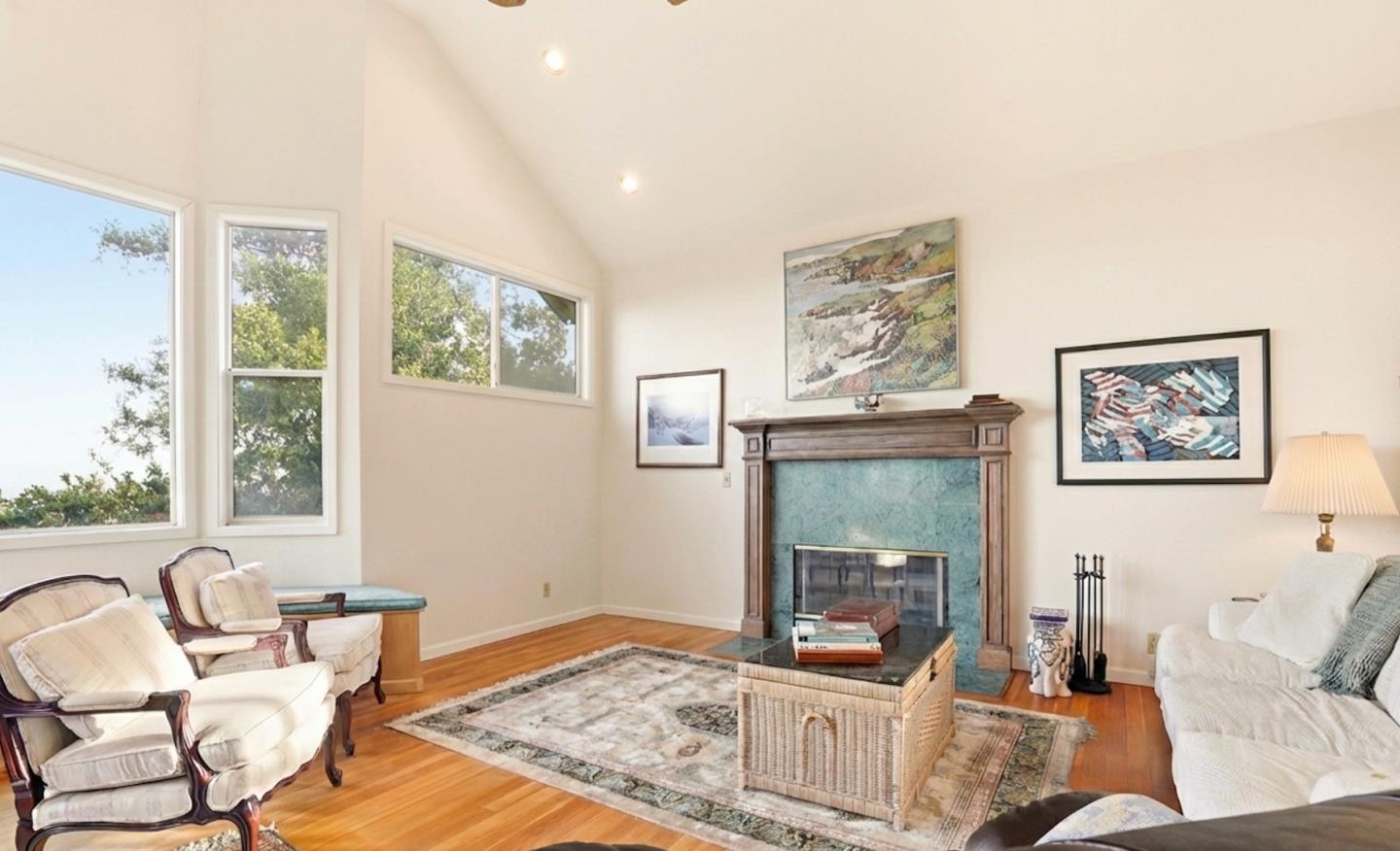 Detail Gallery Image 11 of 32 For 11 S Palomar Dr, Redwood City,  CA 94062 - 3 Beds | 3 Baths