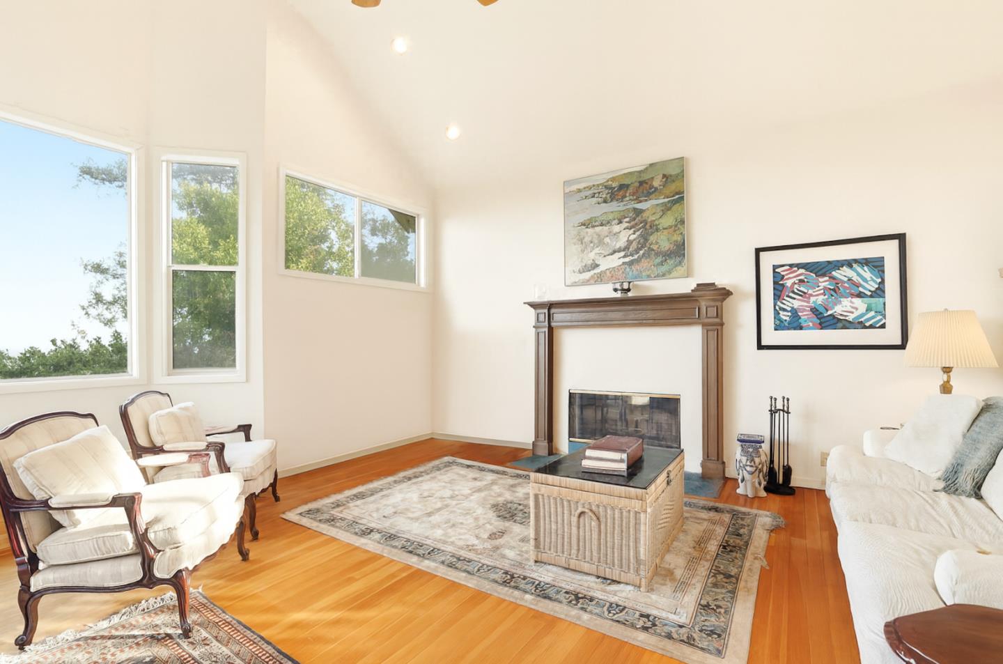 Detail Gallery Image 12 of 32 For 11 S Palomar Dr, Redwood City,  CA 94062 - 3 Beds | 3 Baths