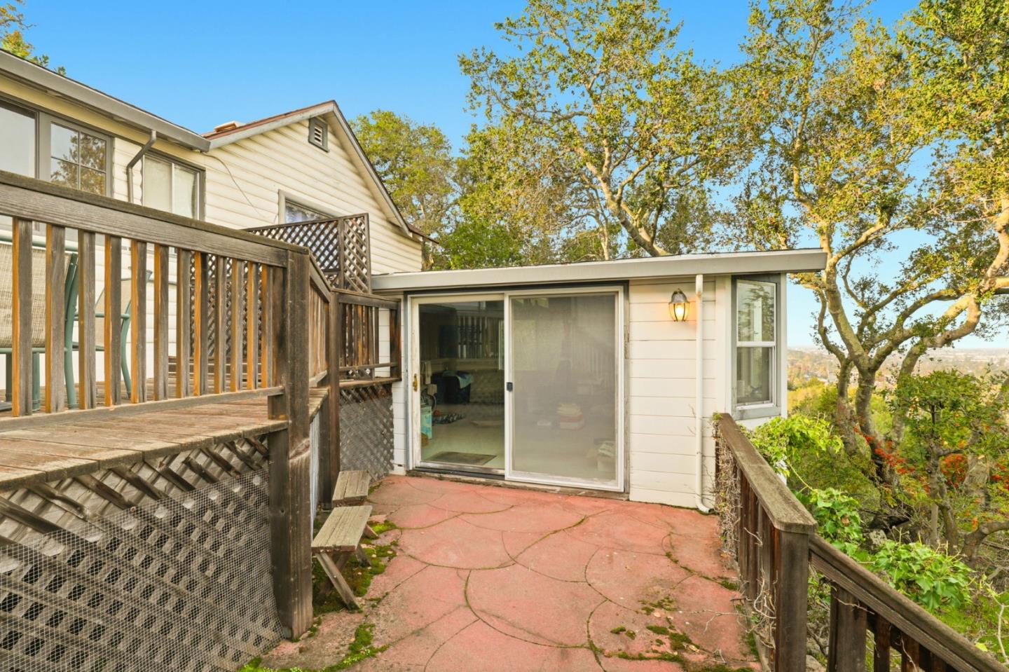 Detail Gallery Image 28 of 32 For 11 S Palomar Dr, Redwood City,  CA 94062 - 3 Beds | 3 Baths