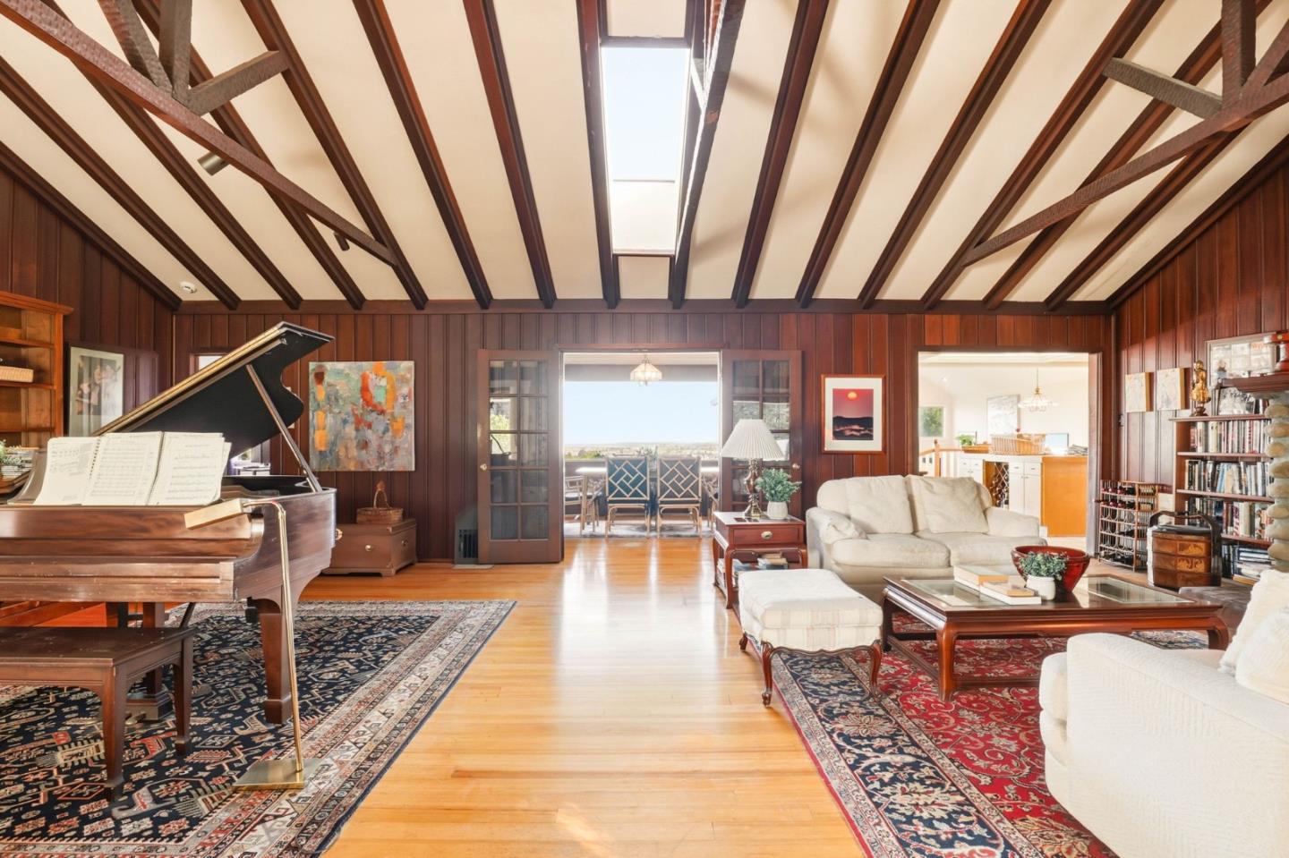 Detail Gallery Image 5 of 32 For 11 S Palomar Dr, Redwood City,  CA 94062 - 3 Beds | 3 Baths