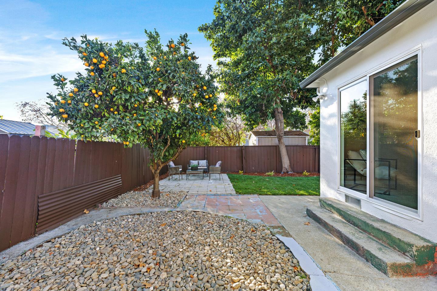 Detail Gallery Image 27 of 48 For 15741 Hesperian Blvd, San Lorenzo,  CA 94580 - 4 Beds | 2 Baths