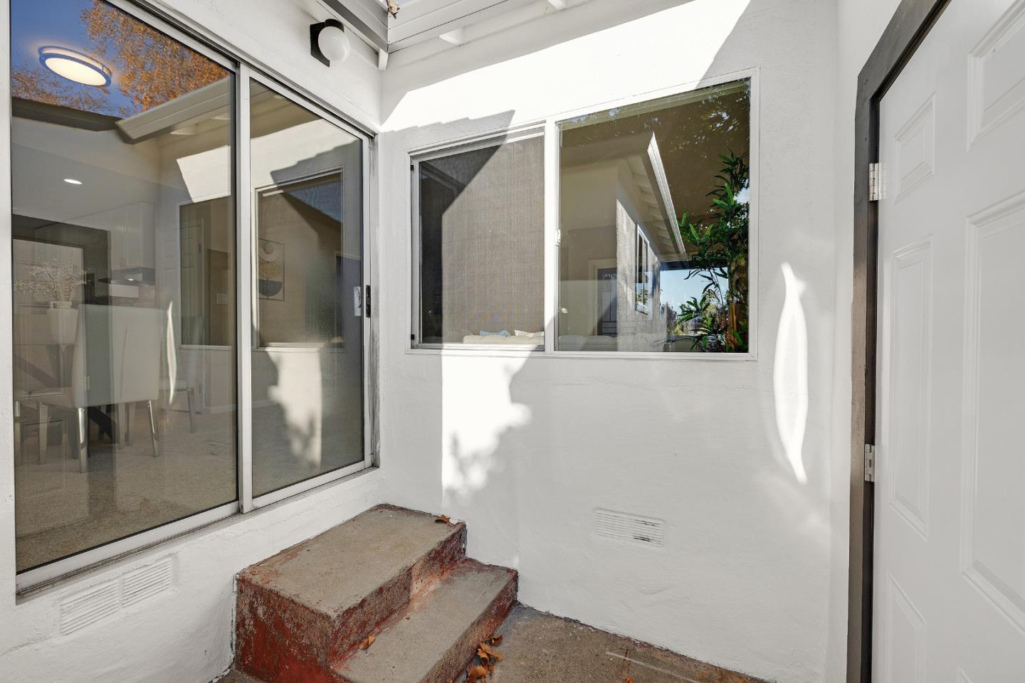 Detail Gallery Image 29 of 48 For 15741 Hesperian Blvd, San Lorenzo,  CA 94580 - 4 Beds | 2 Baths