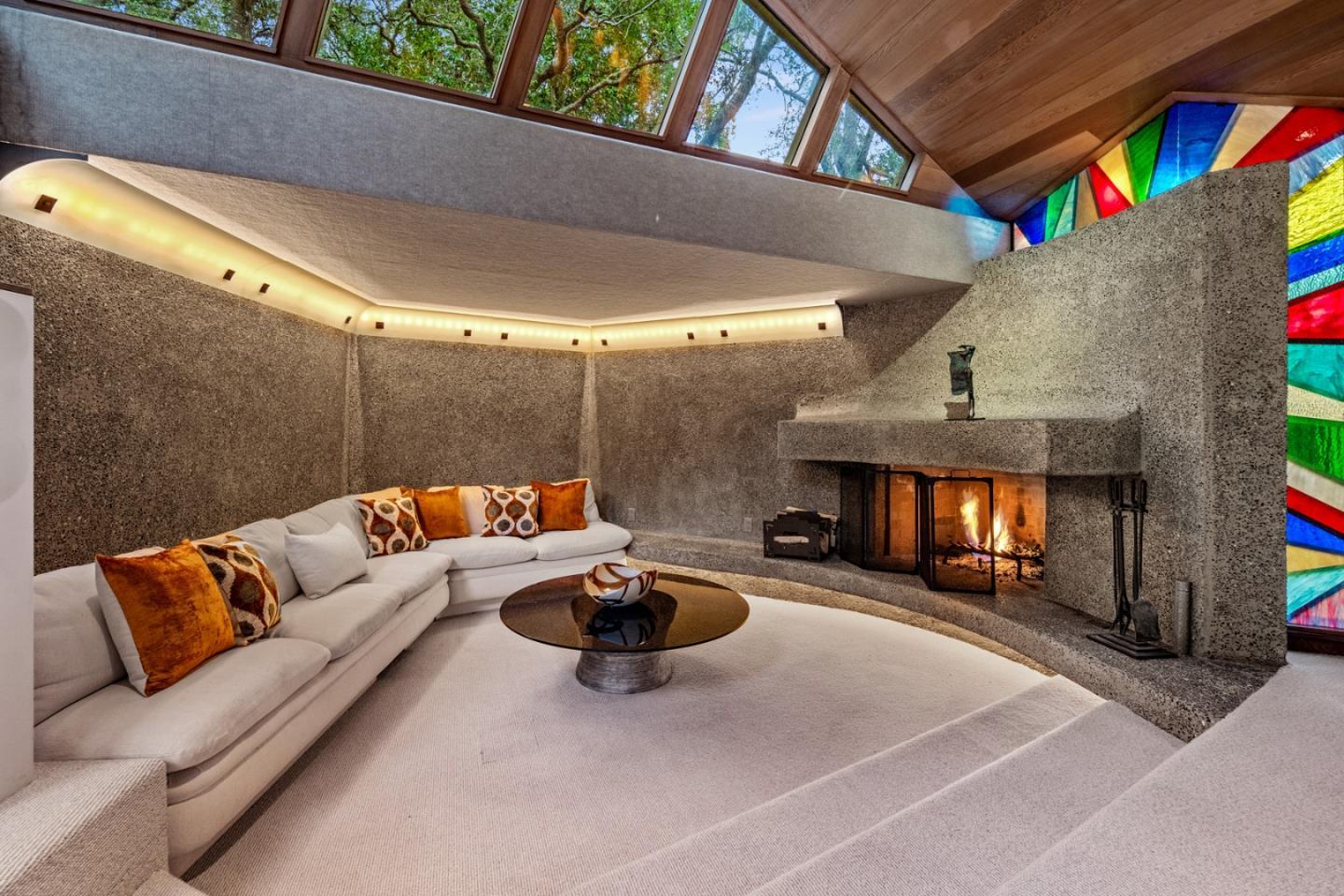 Detail Gallery Image 10 of 37 For 50 La Rancheria, Carmel Valley,  CA 93924 - 4 Beds | 4/1 Baths