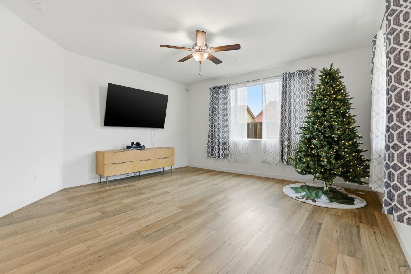 Detail Gallery Image 18 of 45 For 354 Manchester Dr, Los Banos,  CA 93635 - 4 Beds | 3 Baths