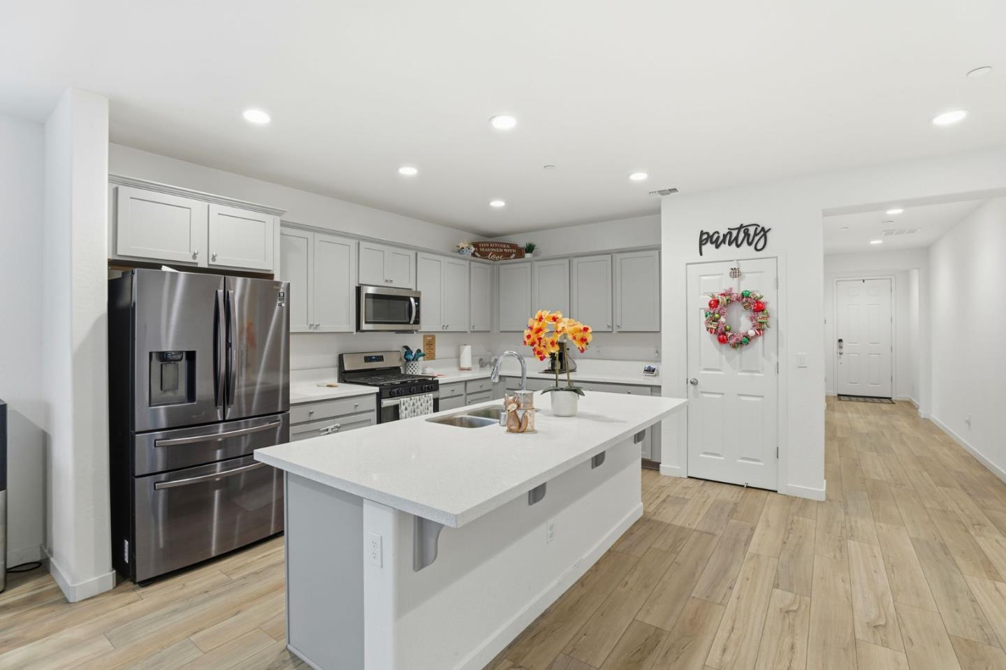 Detail Gallery Image 7 of 45 For 354 Manchester Dr, Los Banos,  CA 93635 - 4 Beds | 3 Baths