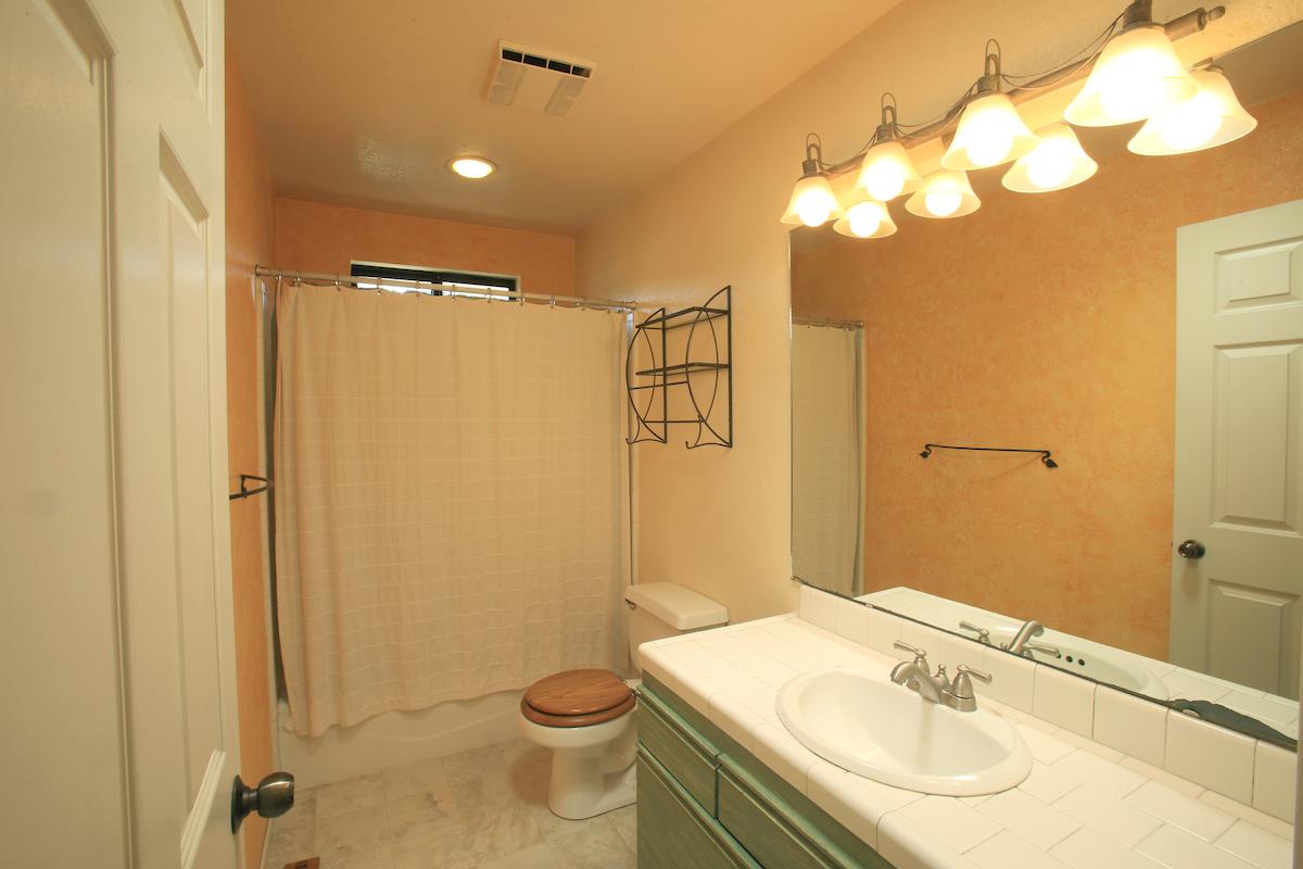 Detail Gallery Image 10 of 13 For 1516 Hilby Ave, Seaside,  CA 93955 - 3 Beds | 2 Baths