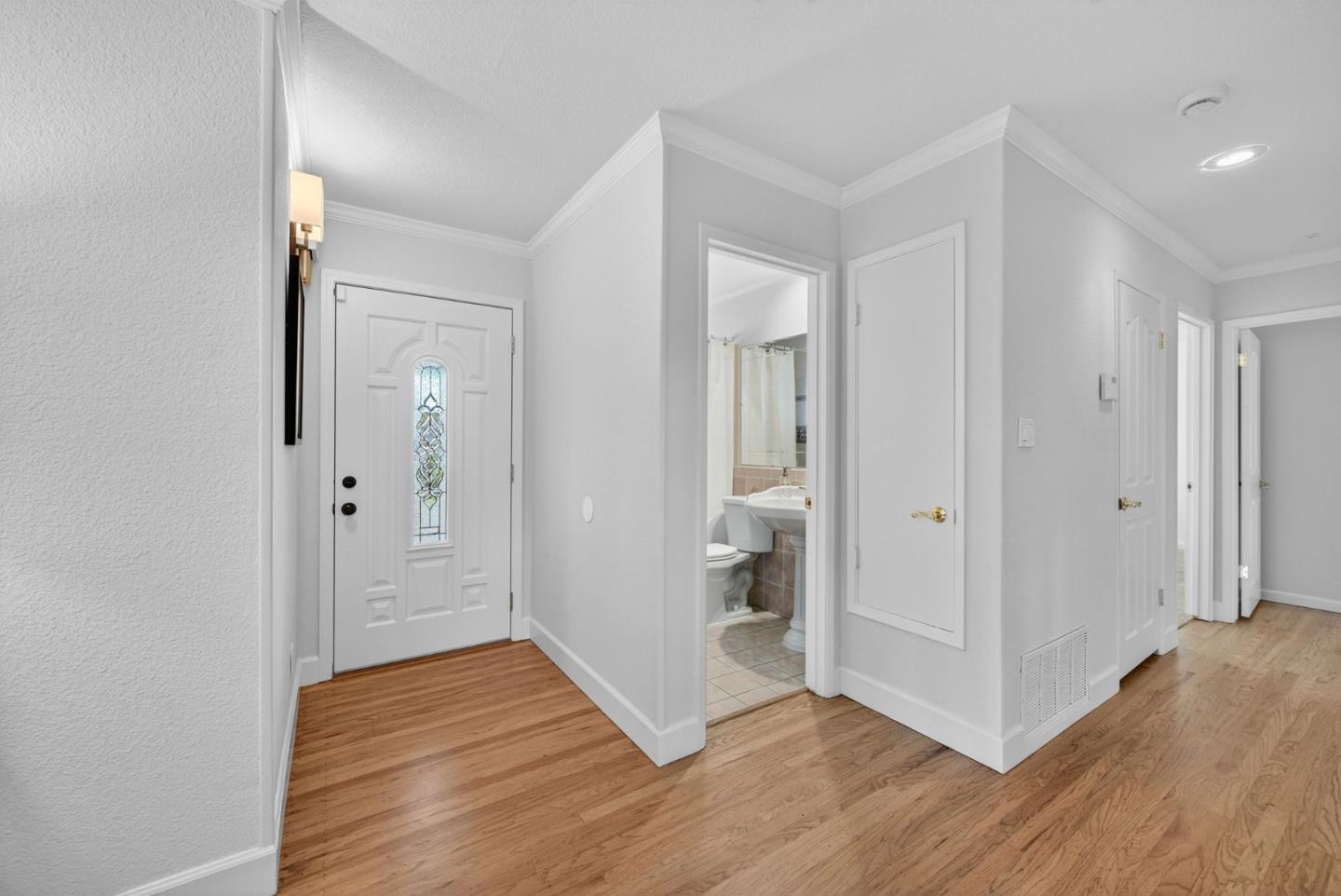 Detail Gallery Image 6 of 42 For 6365 Candlewood Ct, Cupertino,  CA 95014 - 4 Beds | 3 Baths