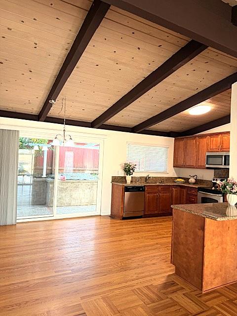 Detail Gallery Image 12 of 31 For 2830 Crestmoor Dr, San Bruno,  CA 94066 - 3 Beds | 2 Baths