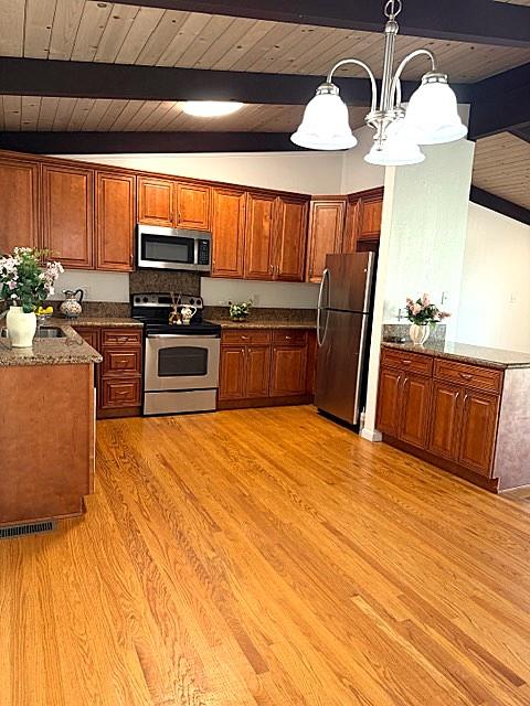 Detail Gallery Image 9 of 31 For 2830 Crestmoor Dr, San Bruno,  CA 94066 - 3 Beds | 2 Baths