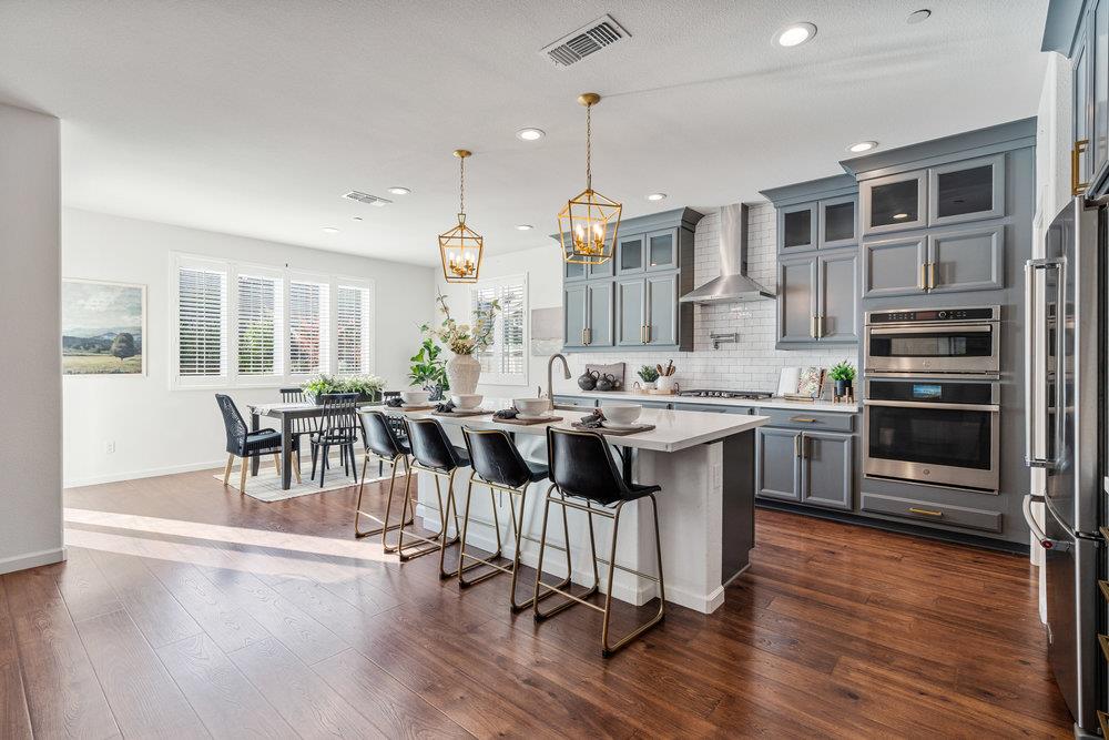 Detail Gallery Image 13 of 46 For 20 Hospital Rd, Hollister,  CA 95023 - 4 Beds | 2/1 Baths