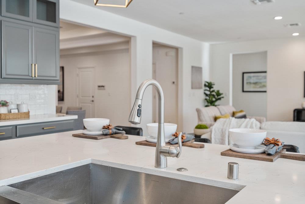 Detail Gallery Image 18 of 46 For 20 Hospital Rd, Hollister,  CA 95023 - 4 Beds | 2/1 Baths