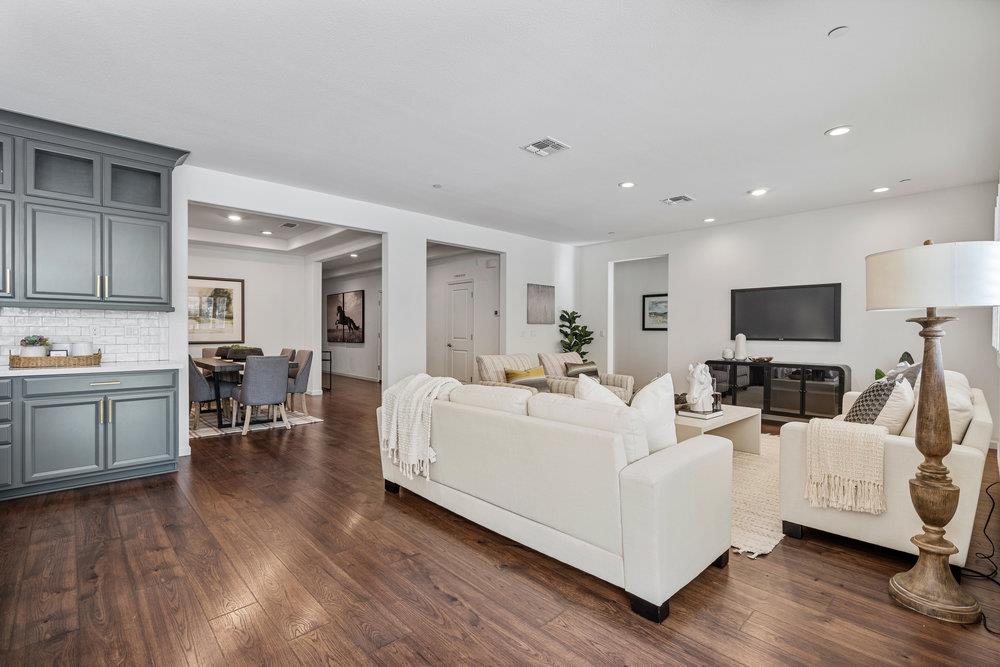 Detail Gallery Image 21 of 46 For 20 Hospital Rd, Hollister,  CA 95023 - 4 Beds | 2/1 Baths