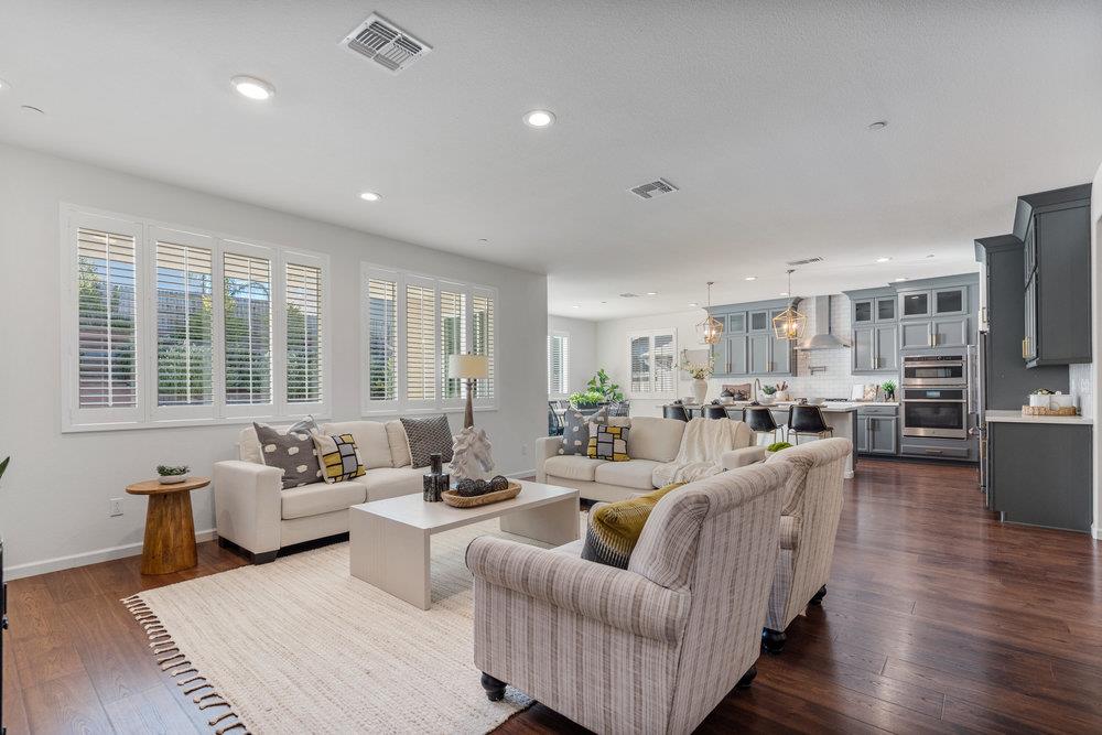 Detail Gallery Image 22 of 46 For 20 Hospital Rd, Hollister,  CA 95023 - 4 Beds | 2/1 Baths