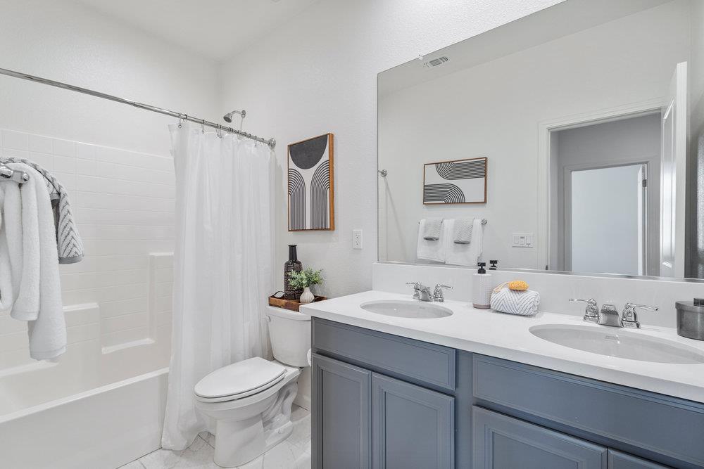 Detail Gallery Image 32 of 46 For 20 Hospital Rd, Hollister,  CA 95023 - 4 Beds | 2/1 Baths