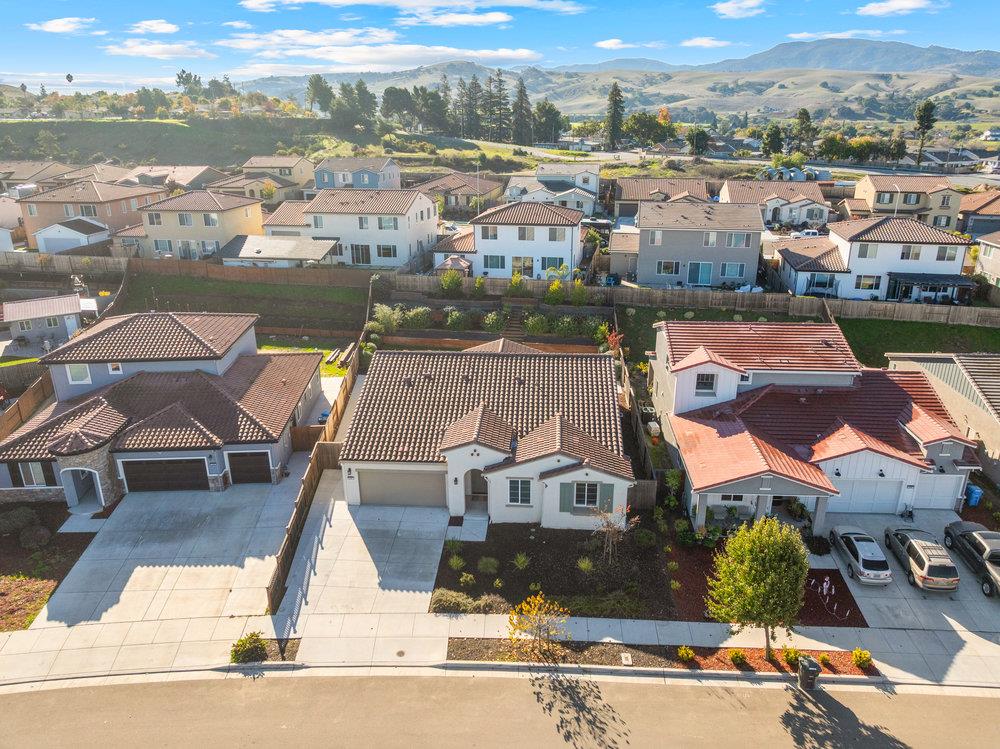 Detail Gallery Image 42 of 46 For 20 Hospital Rd, Hollister,  CA 95023 - 4 Beds | 2/1 Baths