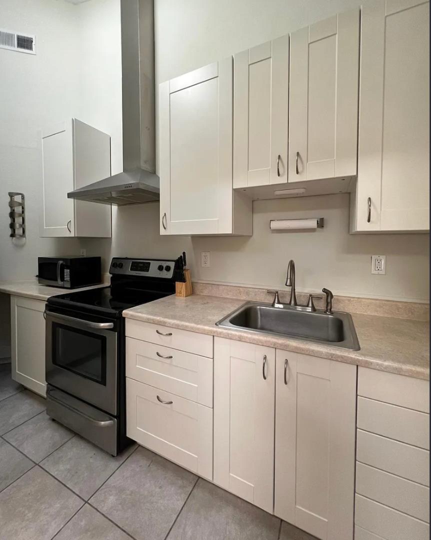 Detail Gallery Image 5 of 11 For 1302 Delaware Ave, Santa Cruz,  CA 95060 - 1 Beds | 1 Baths