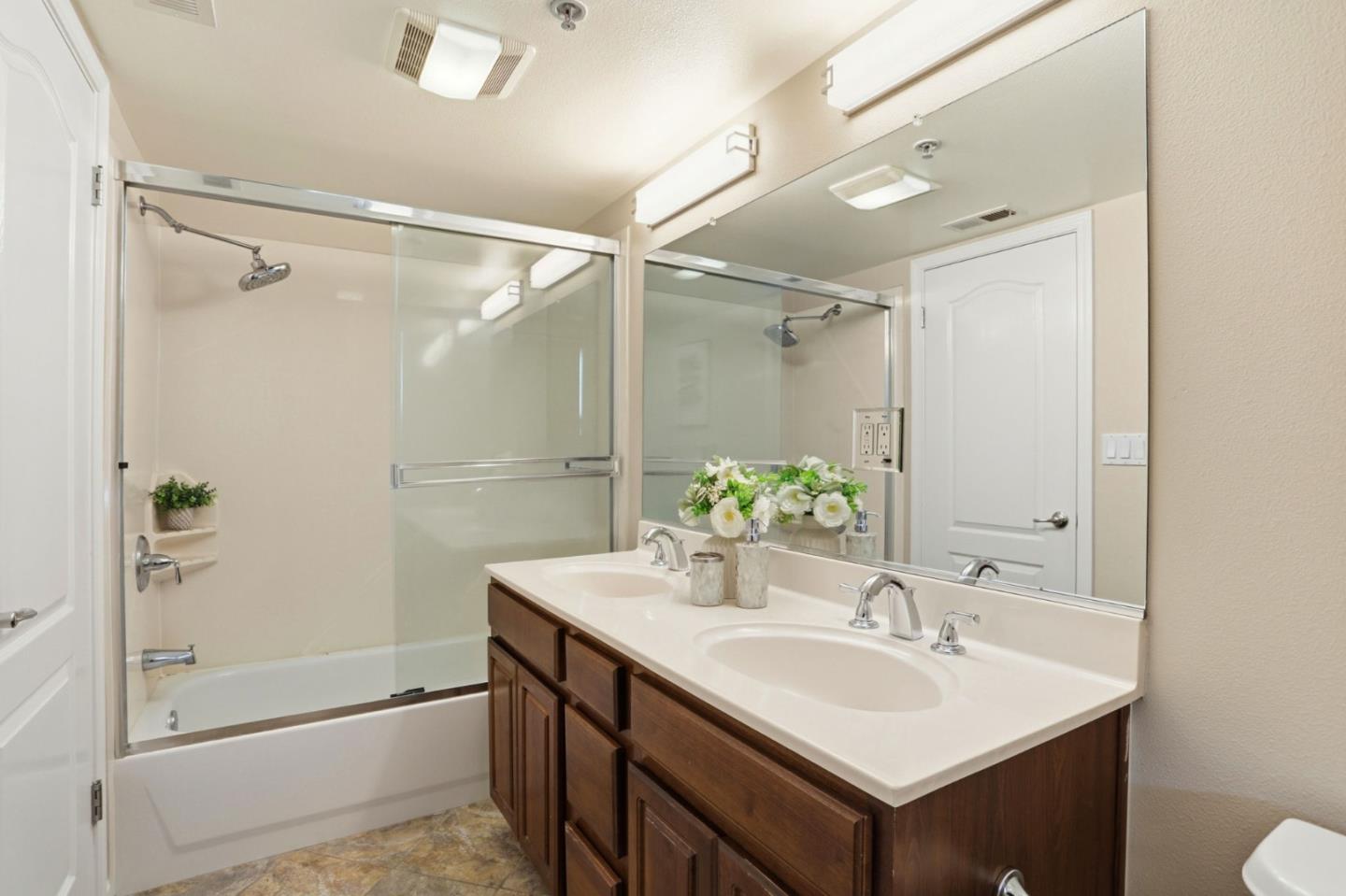 Detail Gallery Image 17 of 19 For 652 Harrison Ter, San Jose,  CA 95125 - 4 Beds | 4 Baths