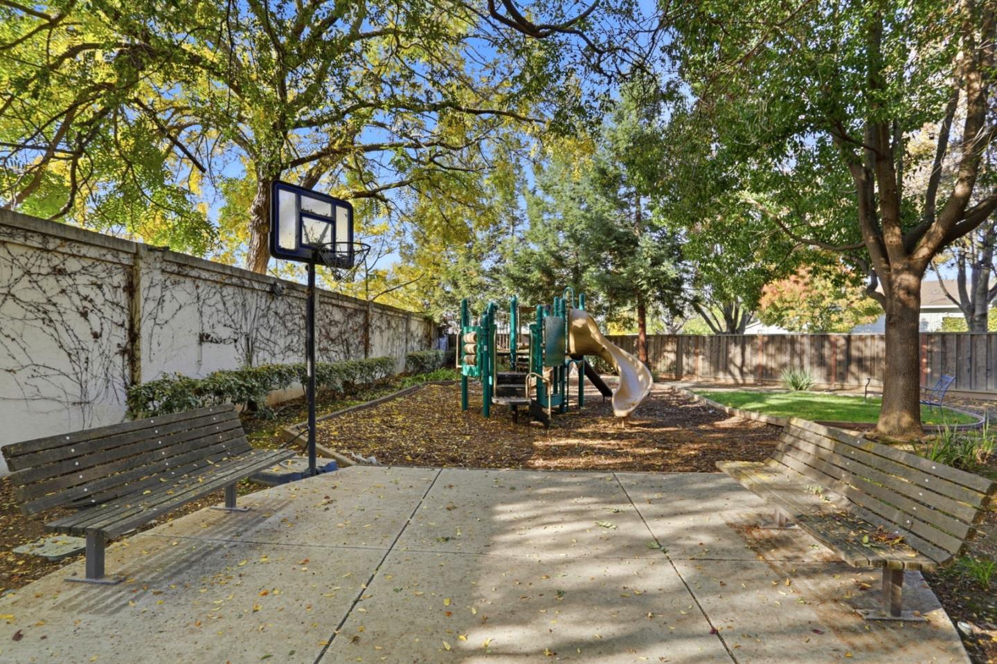 Detail Gallery Image 19 of 19 For 652 Harrison Ter, San Jose,  CA 95125 - 4 Beds | 4 Baths