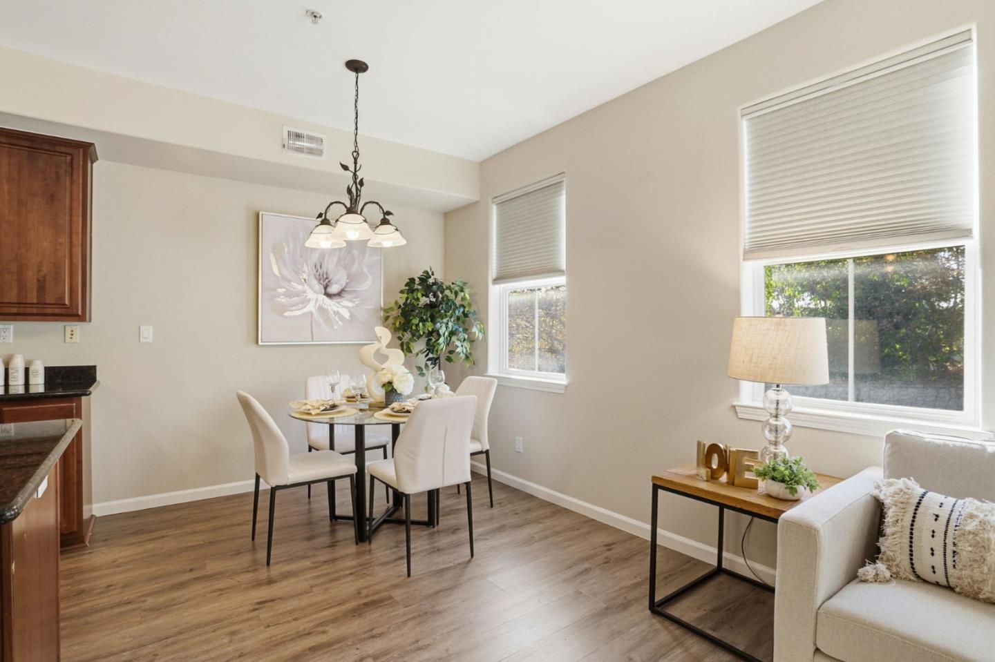 Detail Gallery Image 8 of 19 For 652 Harrison Ter, San Jose,  CA 95125 - 4 Beds | 4 Baths