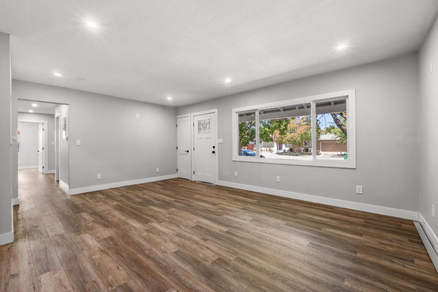 Detail Gallery Image 15 of 31 For 212 E Longview Ave, Stockton,  CA 95207 - 3 Beds | 1 Baths