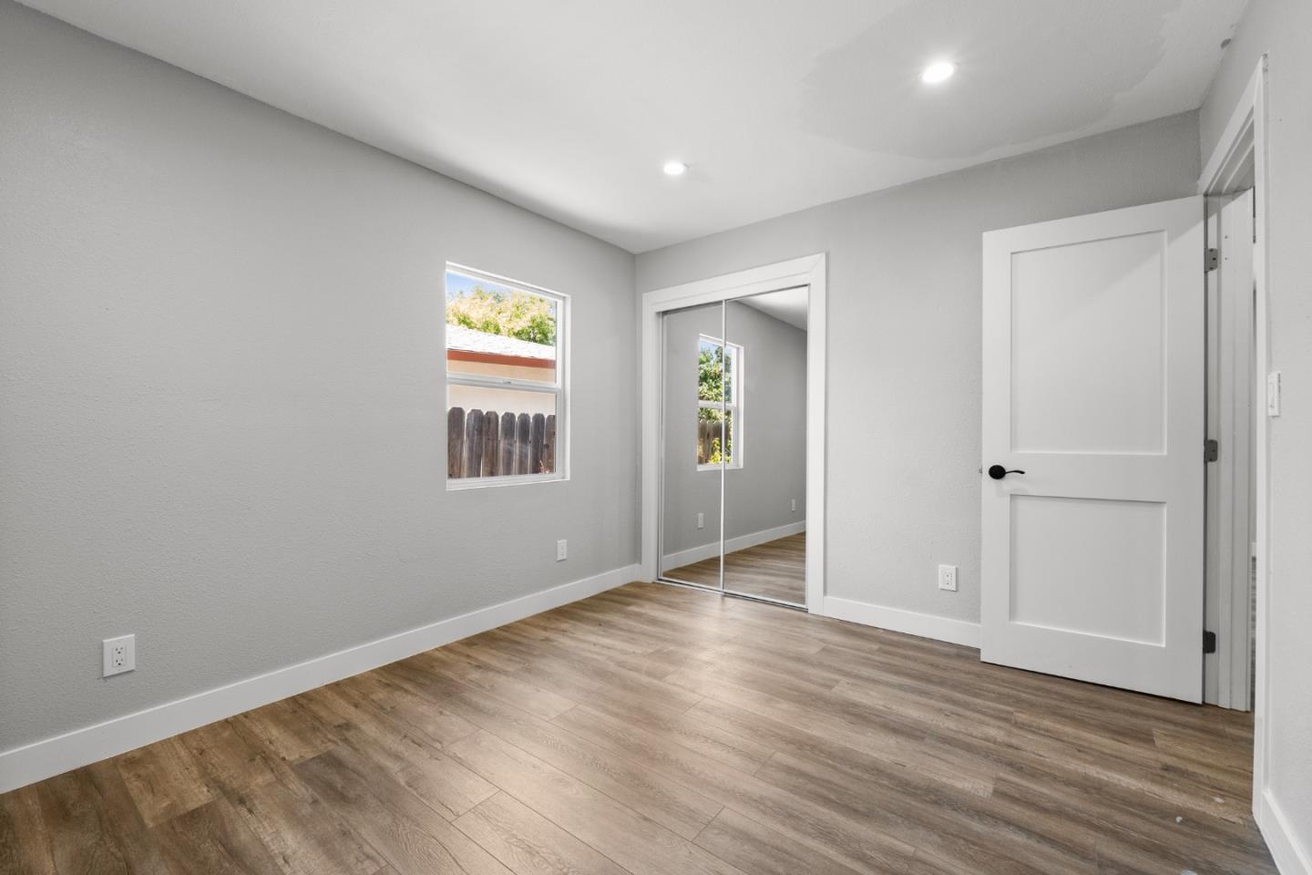 Detail Gallery Image 20 of 31 For 212 E Longview Ave, Stockton,  CA 95207 - 3 Beds | 1 Baths