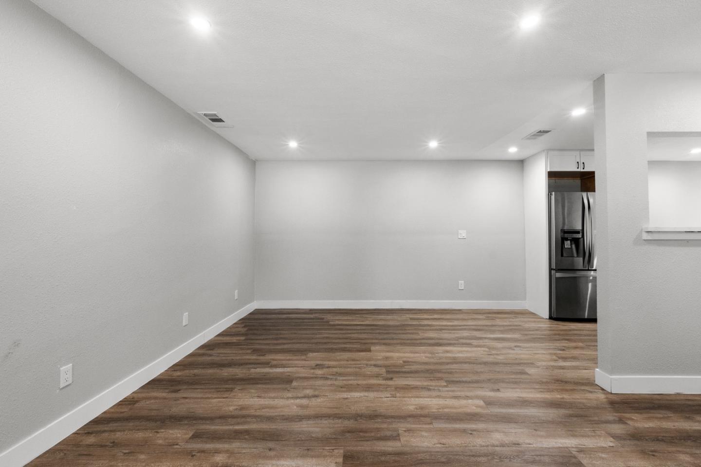 Detail Gallery Image 27 of 31 For 212 E Longview Ave, Stockton,  CA 95207 - 3 Beds | 1 Baths