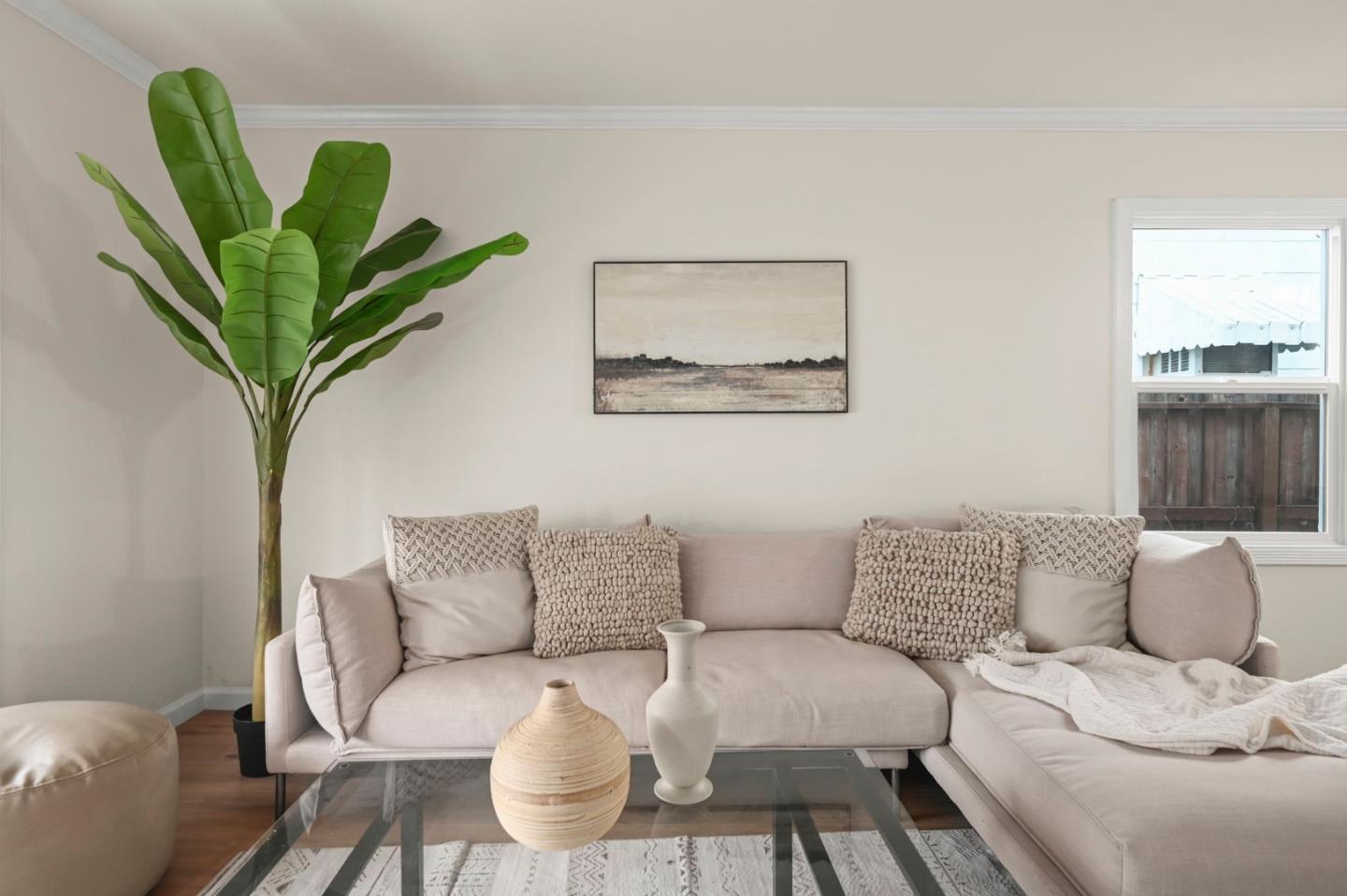 Detail Gallery Image 6 of 26 For 1927 Evergreen Ave, Antioch,  CA 94509 - 3 Beds | 1 Baths