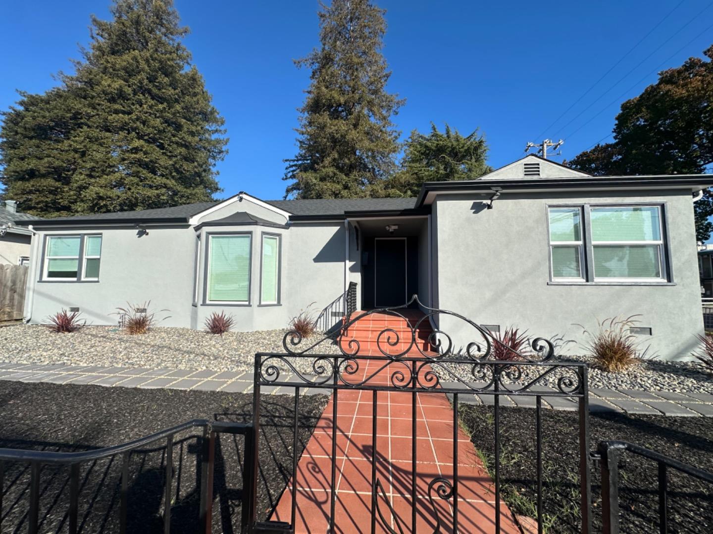 Detail Gallery Image 4 of 20 For 1600 B St, Hayward,  CA 94541 - – Beds | – Baths