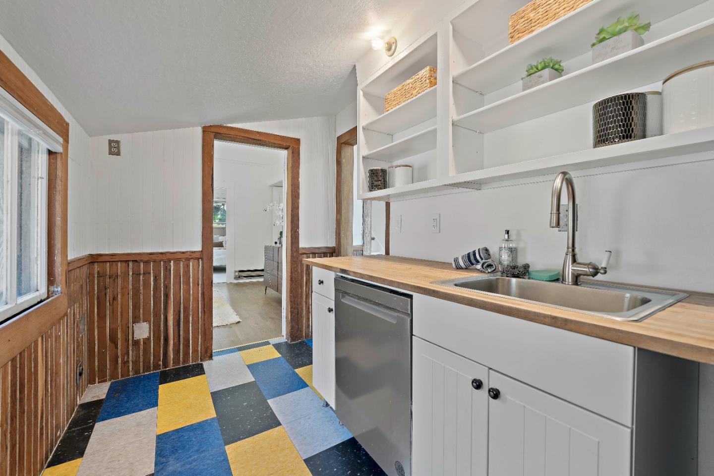 Detail Gallery Image 33 of 74 For 163 Carrie St, San Jose,  CA 95112 - 6 Beds | 2 Baths