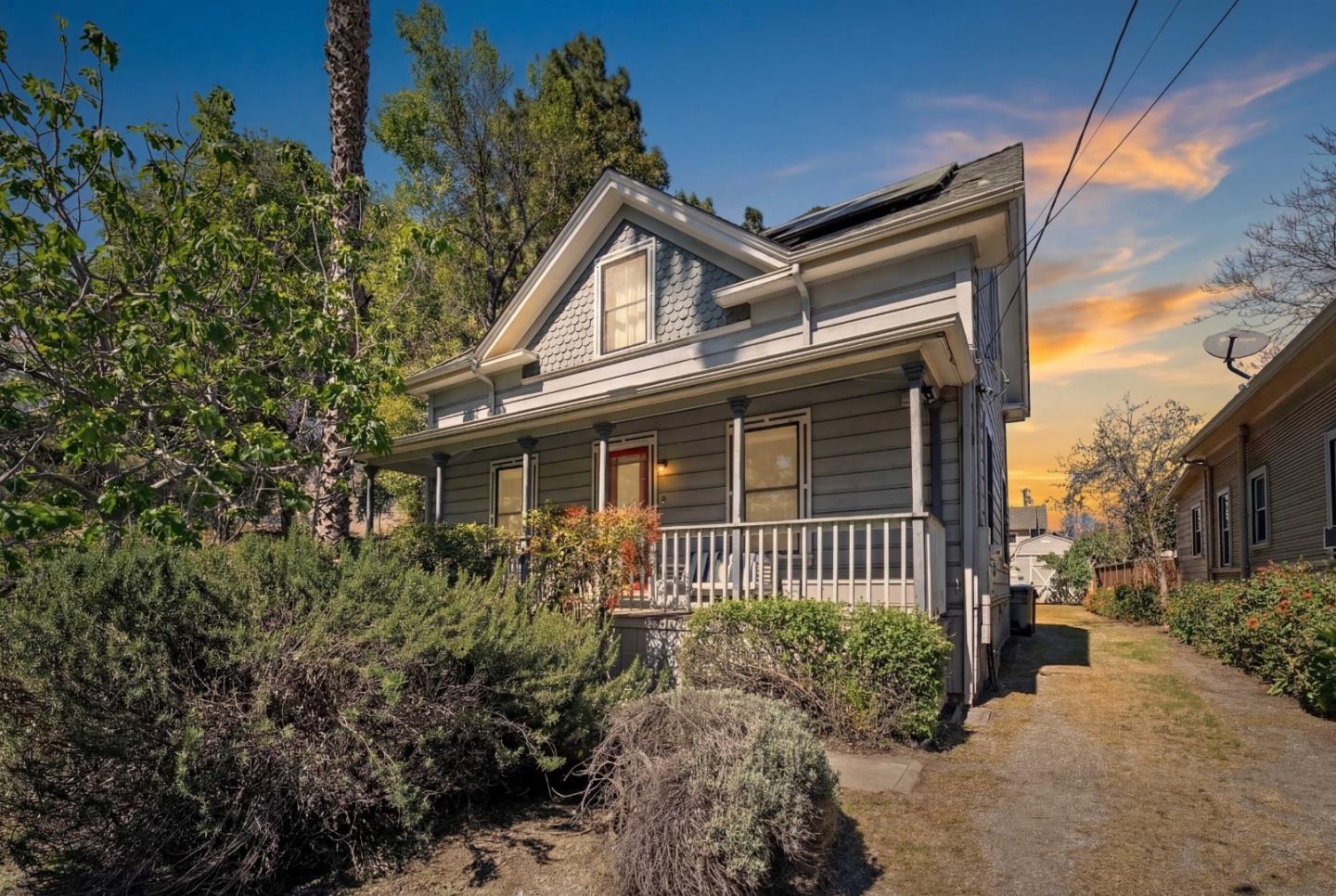 Detail Gallery Image 4 of 74 For 163 Carrie St, San Jose,  CA 95112 - 6 Beds | 2 Baths