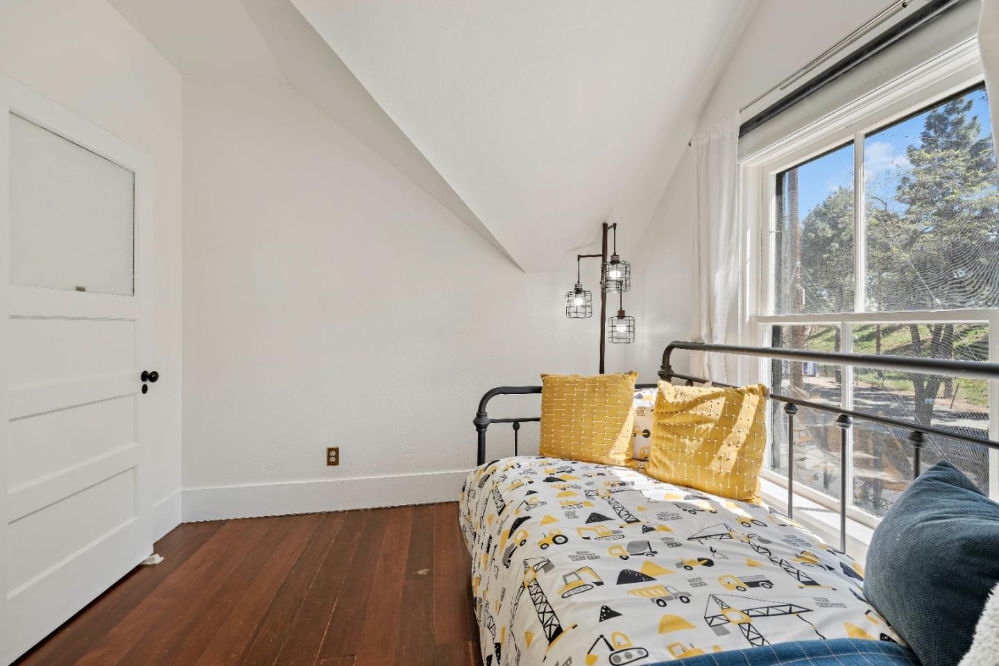 Detail Gallery Image 55 of 74 For 163 Carrie St, San Jose,  CA 95112 - 6 Beds | 2 Baths