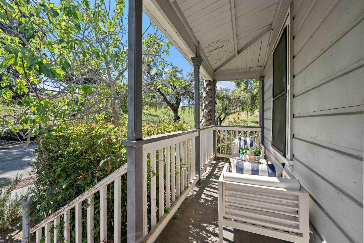 Detail Gallery Image 8 of 74 For 163 Carrie St, San Jose,  CA 95112 - 6 Beds | 2 Baths