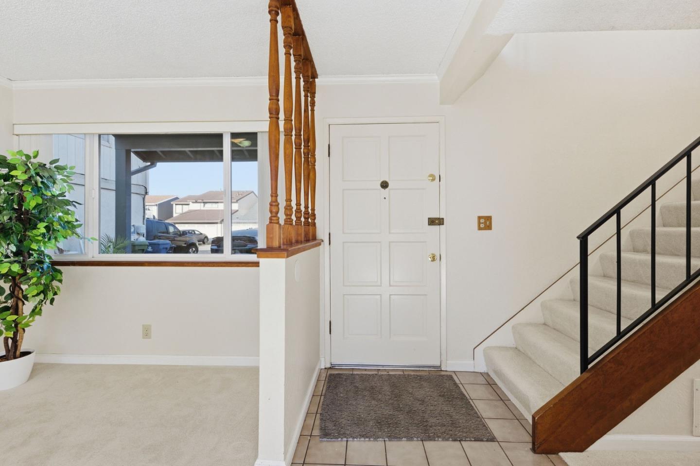Detail Gallery Image 10 of 72 For 55 Saint James Ct, Daly City,  CA 94015 - 4 Beds | 2/1 Baths