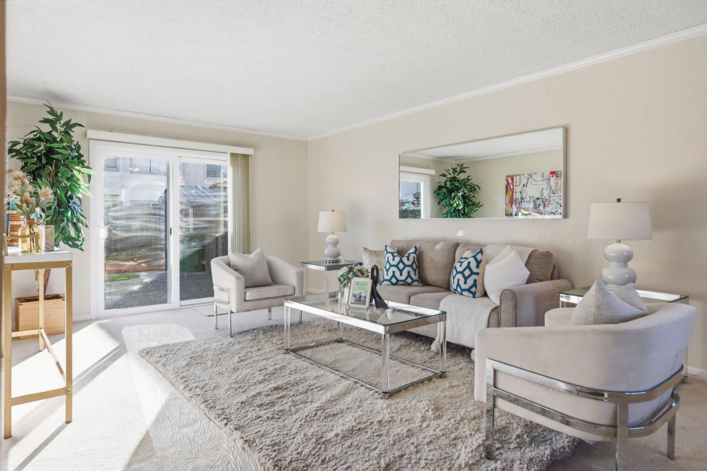 Detail Gallery Image 13 of 72 For 55 Saint James Ct, Daly City,  CA 94015 - 4 Beds | 2/1 Baths