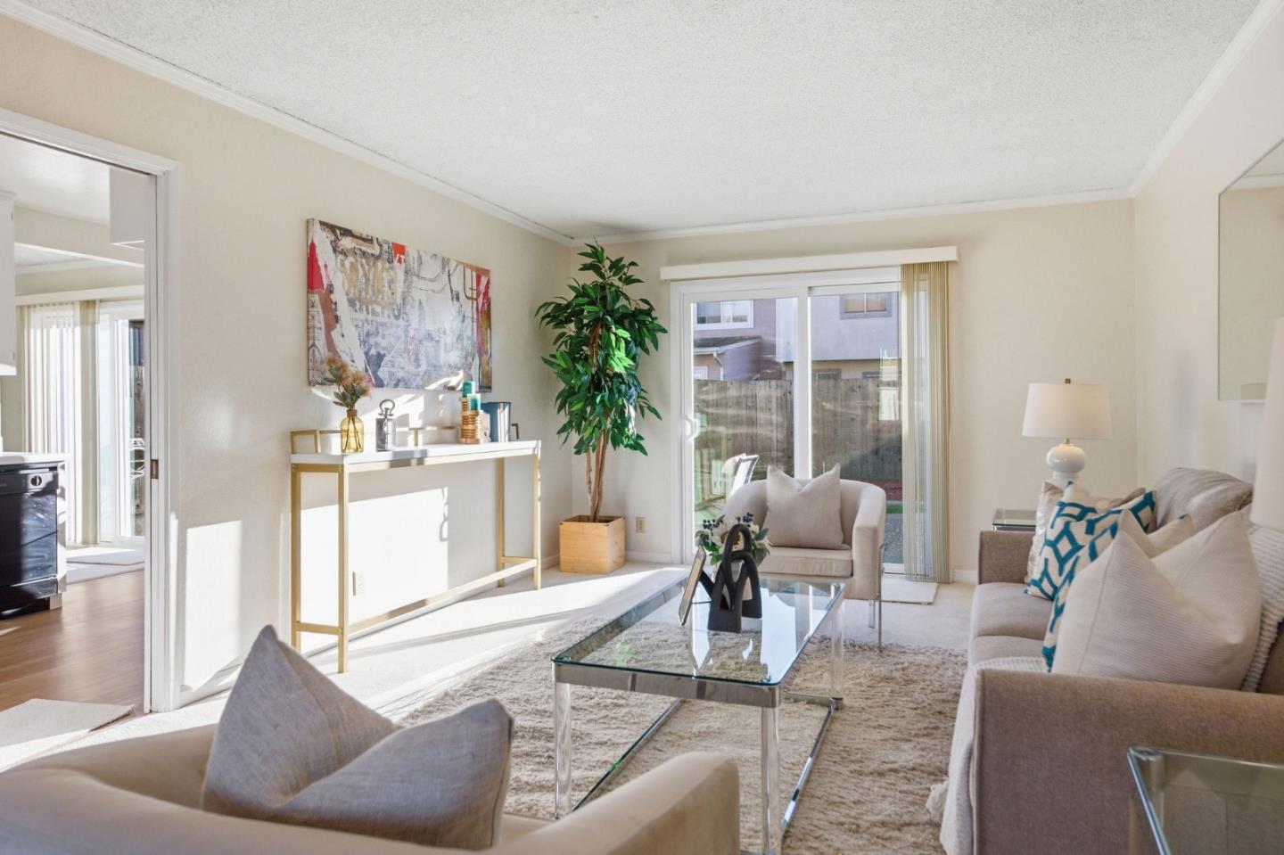 Detail Gallery Image 15 of 72 For 55 Saint James Ct, Daly City,  CA 94015 - 4 Beds | 2/1 Baths