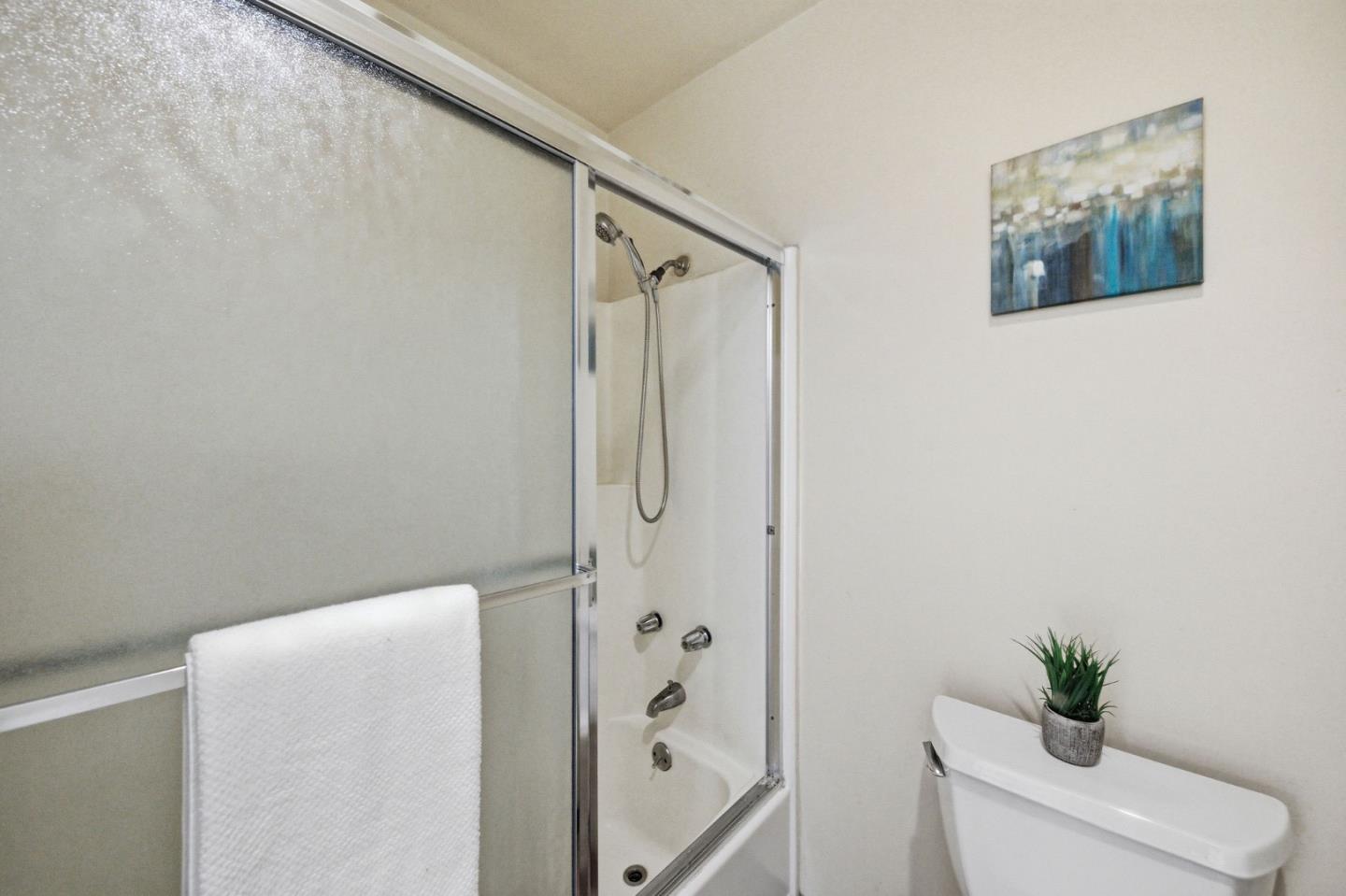 Detail Gallery Image 40 of 72 For 55 Saint James Ct, Daly City,  CA 94015 - 4 Beds | 2/1 Baths