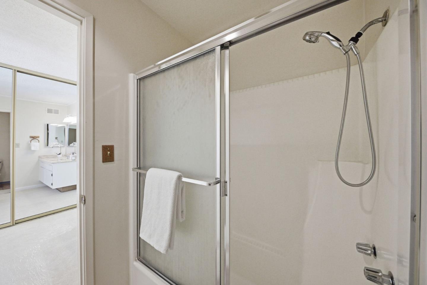 Detail Gallery Image 41 of 72 For 55 Saint James Ct, Daly City,  CA 94015 - 4 Beds | 2/1 Baths